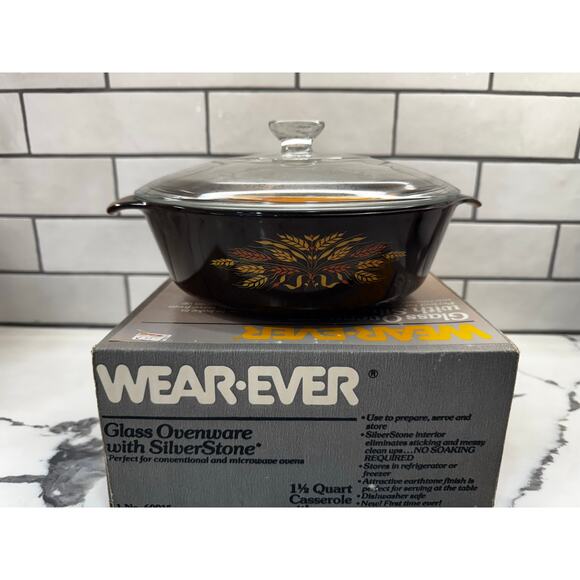 Vintage Wear Ever 1.5 Quart Casserole with Cover American Wheat NIB - Picture 6 of 7